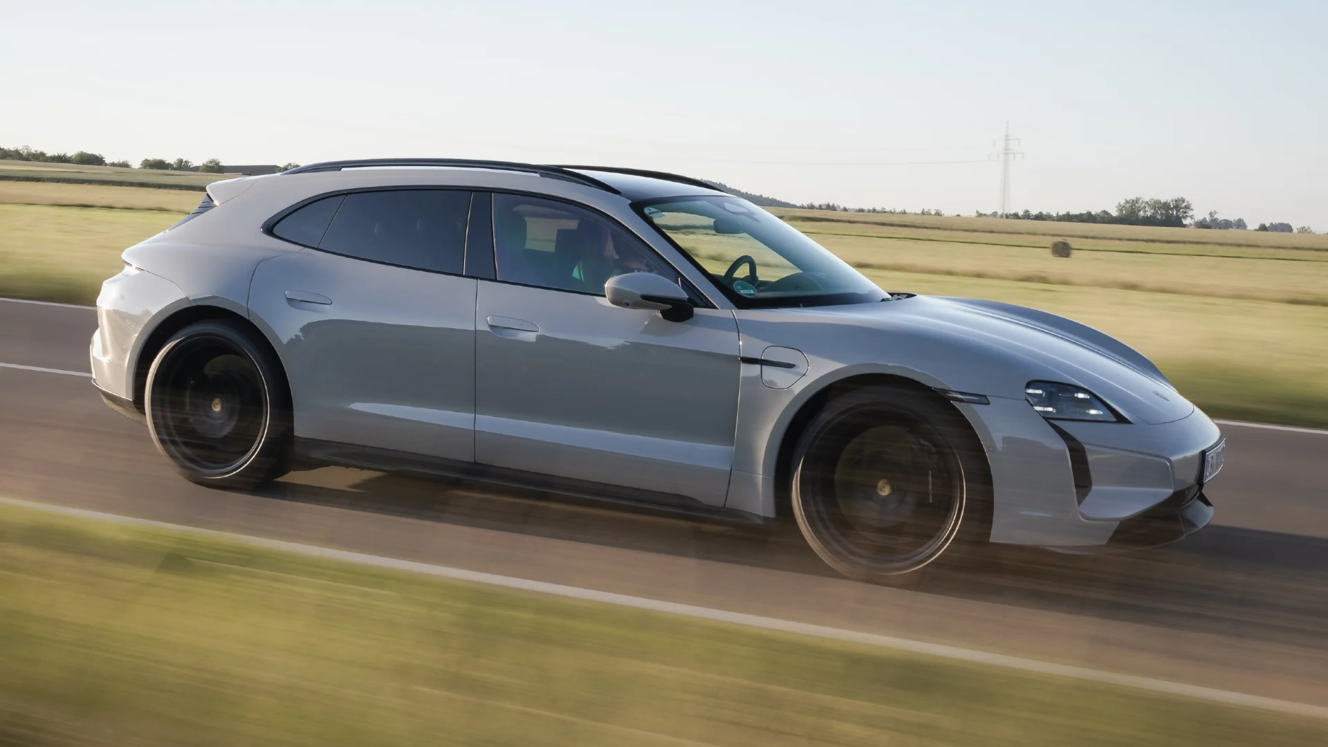 Porsche Taycan E-Shift front