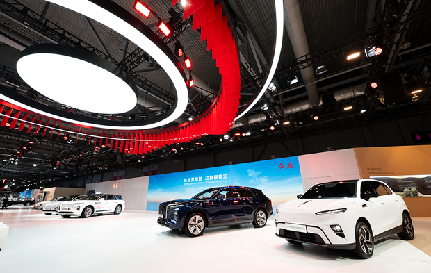 Three Hongqi Right-Hand Drive Models Debut at Hong Kong Motor Expo; At Least Six Right-Hand Drive Models to Be Launched Overseas in Next Three Years