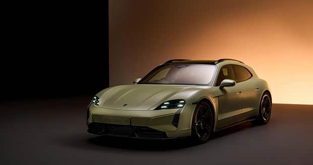 Custom Porsche Taycan Sport Turismo: Hundreds of Hours Spent on Paint Alone, Meticulous Craftsmanship to the Max