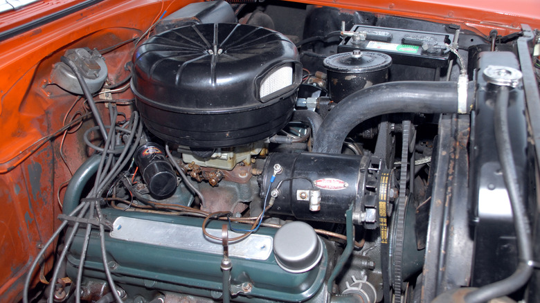 The 1955 Pontiac Star Chief OHV V8 engine