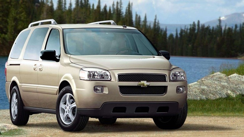 Tan Chevy Uplander