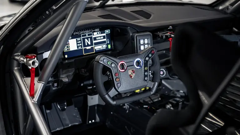 포르쉐 911 GT4 R