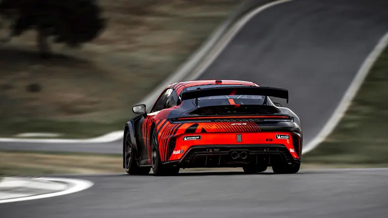 포르쉐 911 GT4 R