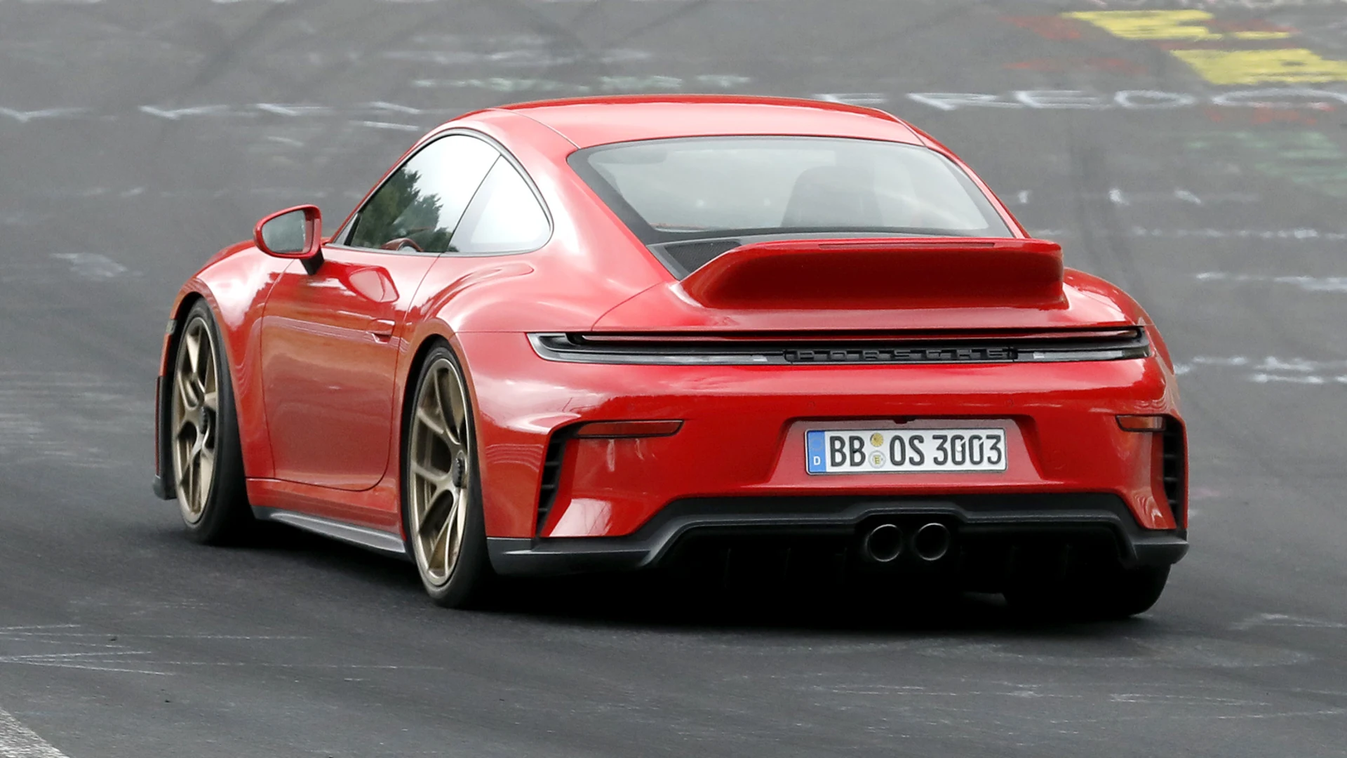 This mystery Porsche 911 GT3 has something no GT product has had before