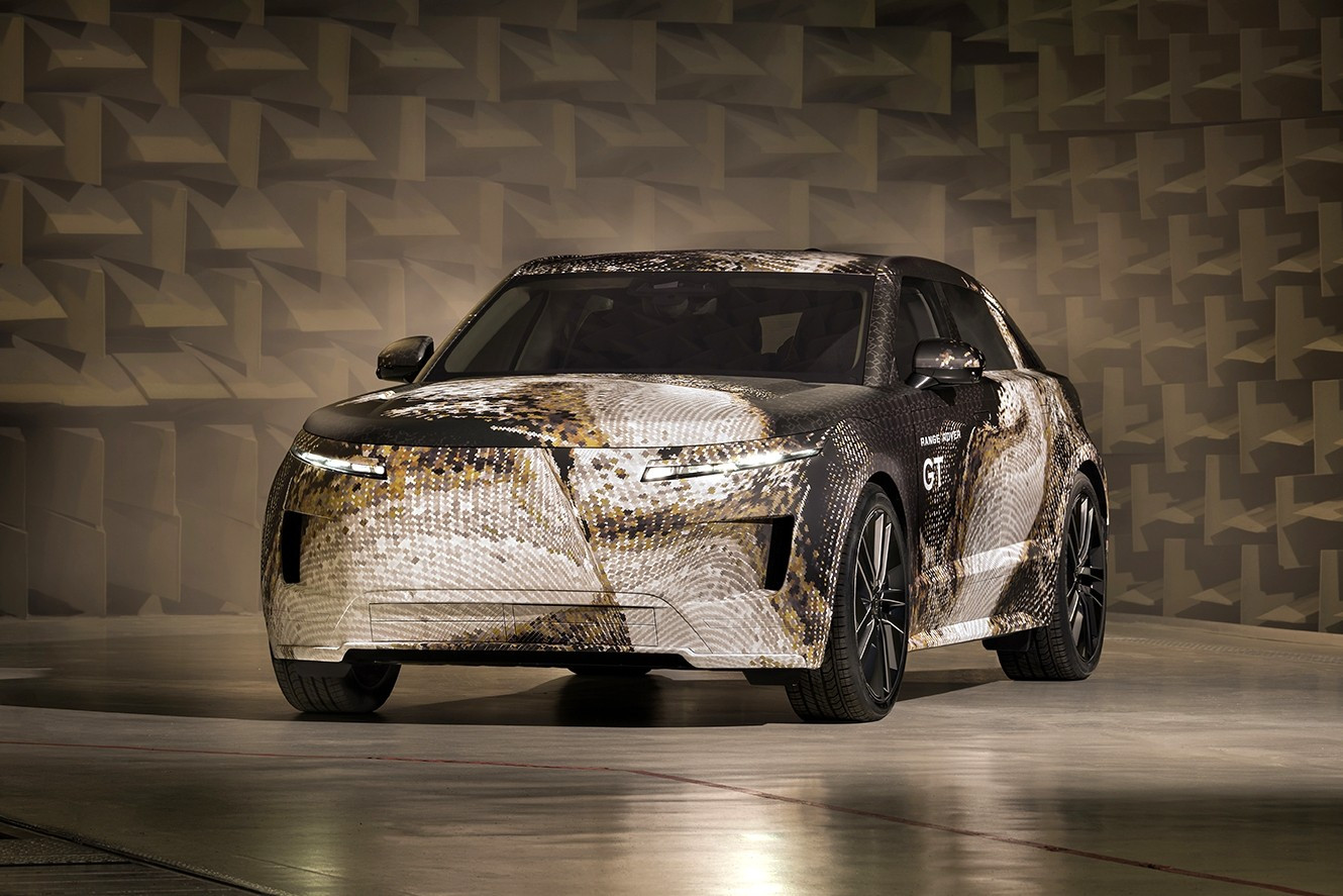 Range Rover GT Instead of New Velar: Electric Crossover-Liftback with Glamorous Interior