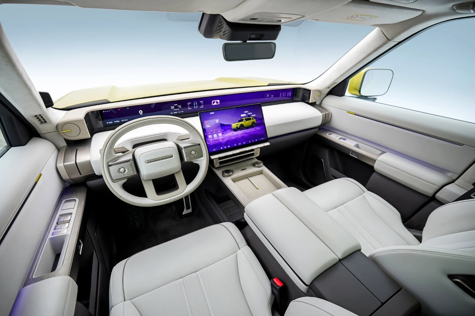 Land Rover and Chery’s Big Freelander 8 Crossover: Interior and Details