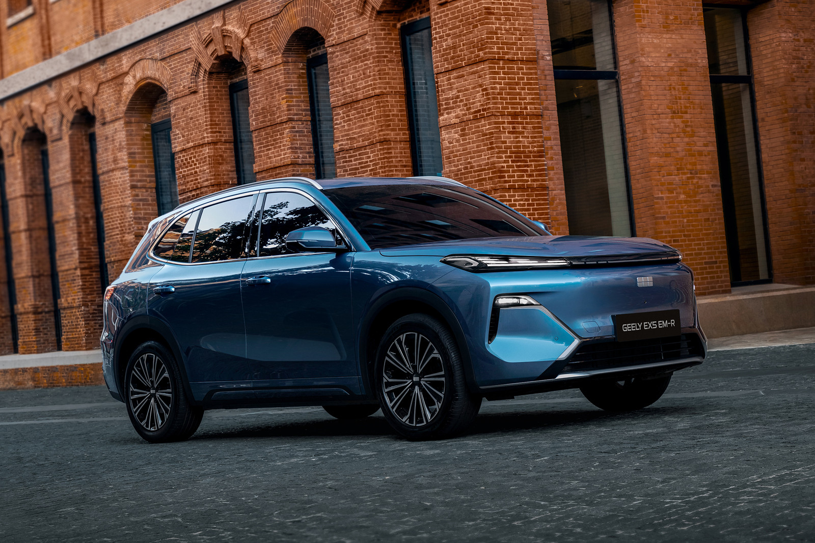 Geely EX5 crossover with new technology is preparing to enter the Russian market