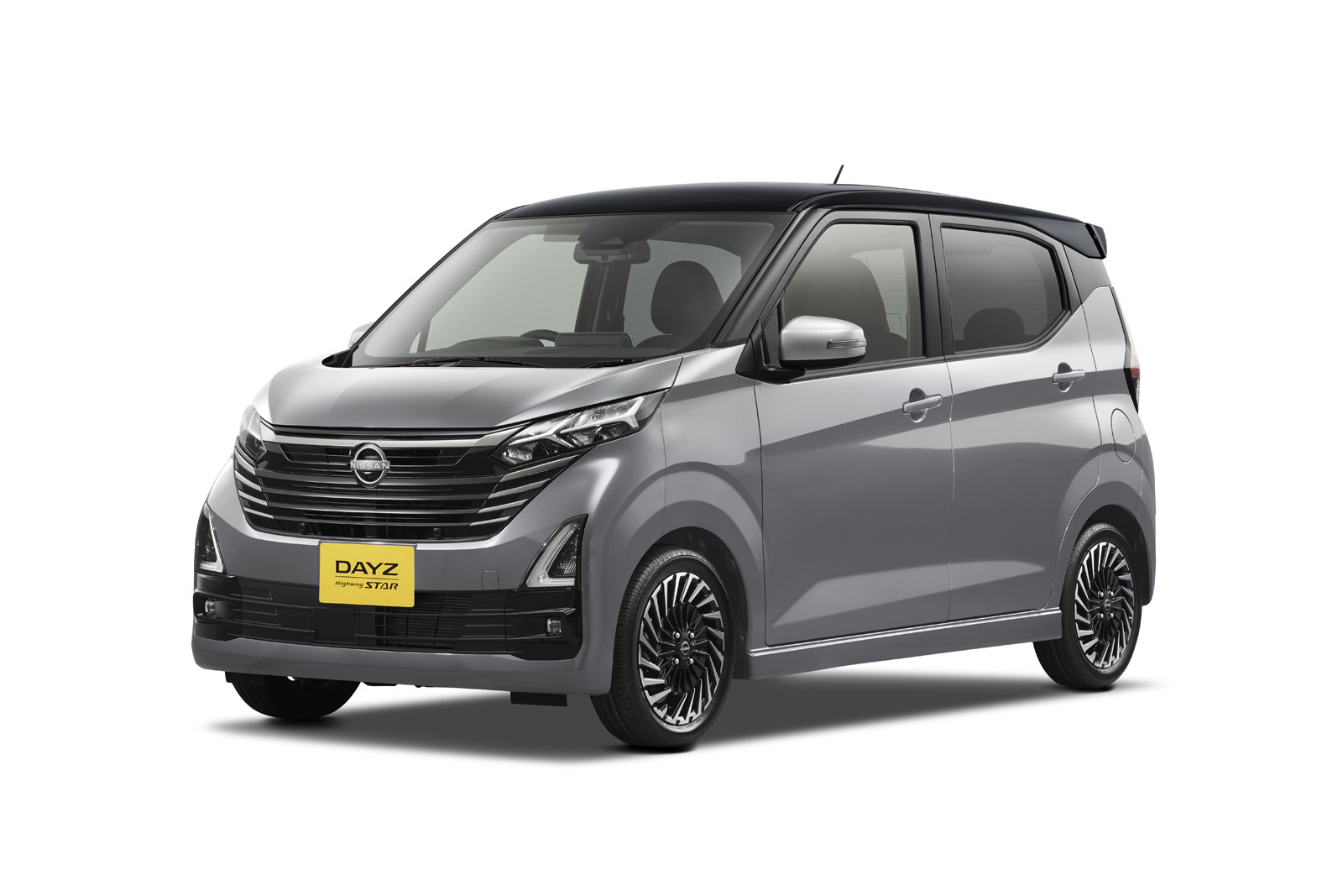 Nissan Dayz gets several updates and brings back a couple of special versions.