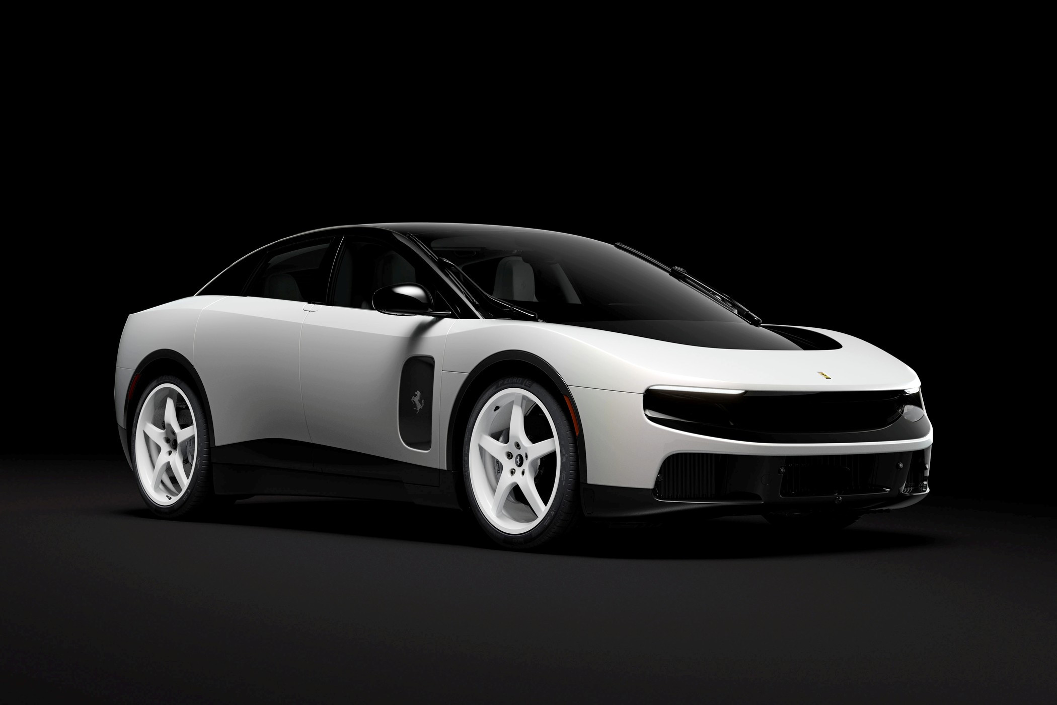 All in white and for a million: the “zero-kilometer” Ferrari Luce will be sold at auction