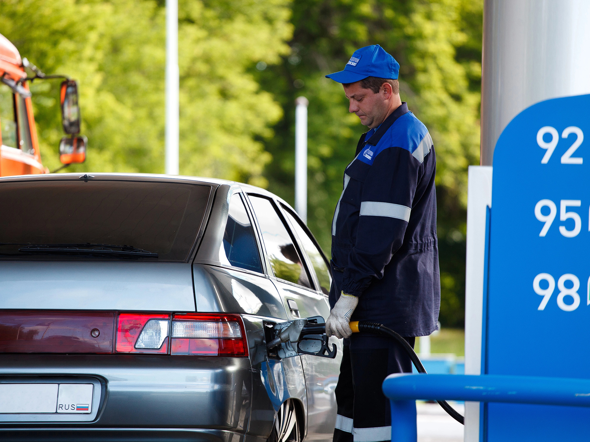 Sulfur in gasoline: what car owners should know about it